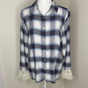 Frazzle Plaid Button-Up Shirt with Lace Cuffs & Embroidered Back Panel. Small